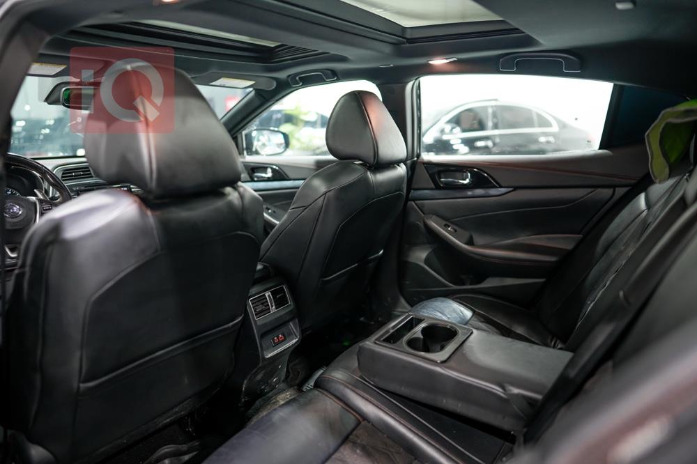 نيسان ماكسيما